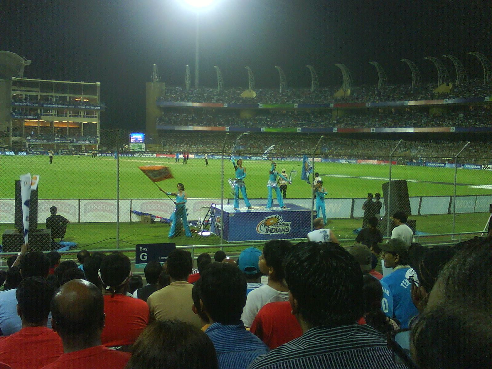 Indian Premier League, Match night